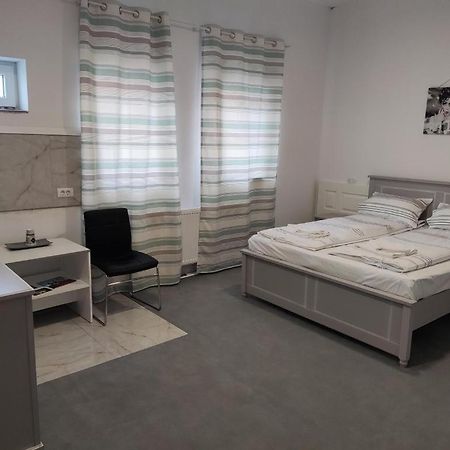 Hunedoara Sport Confort Hotel Екстериор снимка