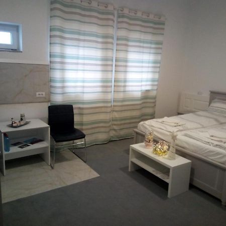 Hunedoara Sport Confort Hotel Екстериор снимка